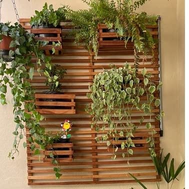 Com Treliças Rústicas de Madeira - detalhe