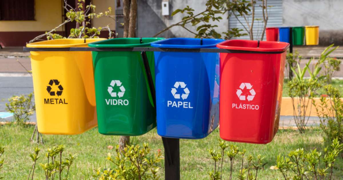 Lixeiras Seletivas em Crochê Colorido: Artesanato que Transforma - inspiração