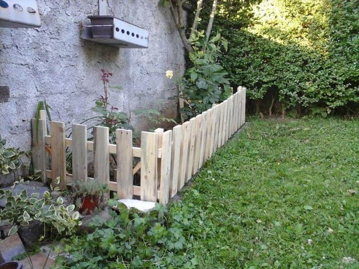 Vedação Charmosa com Paletes Recicladas - detalhe