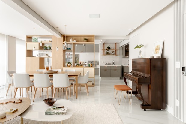 Com Detalhes em Cobre e Aço Inoxidável: Brilho e Requinte - detalhe