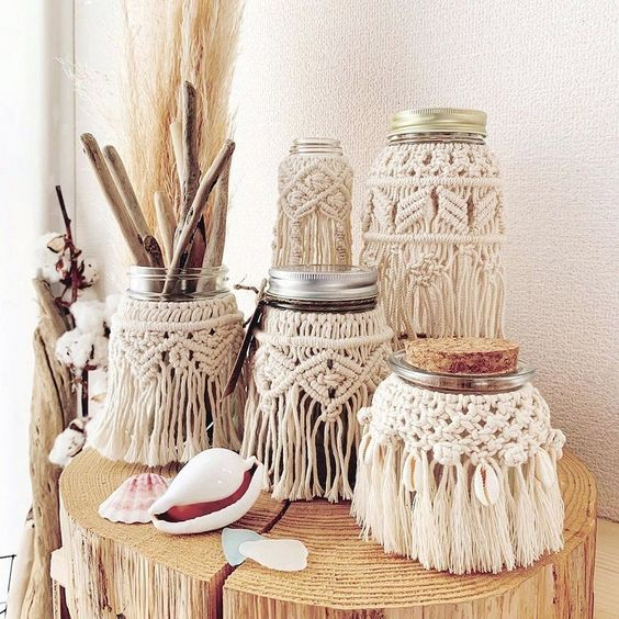 Potes de Vidro com Detalhes em Macramê: Estilo Boho Chic - ideia