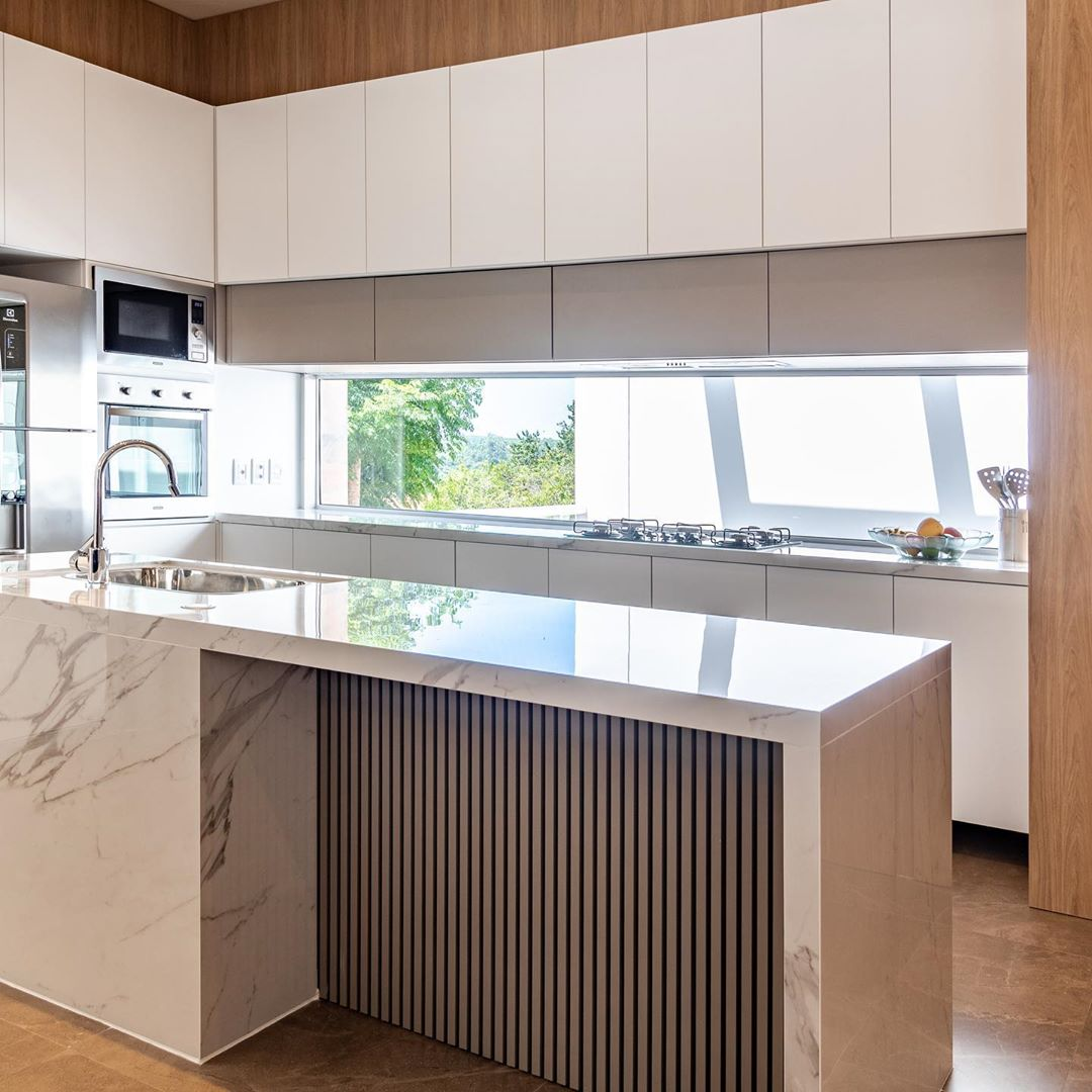 Com Piso em Porcelanato Amadeirado - ideia