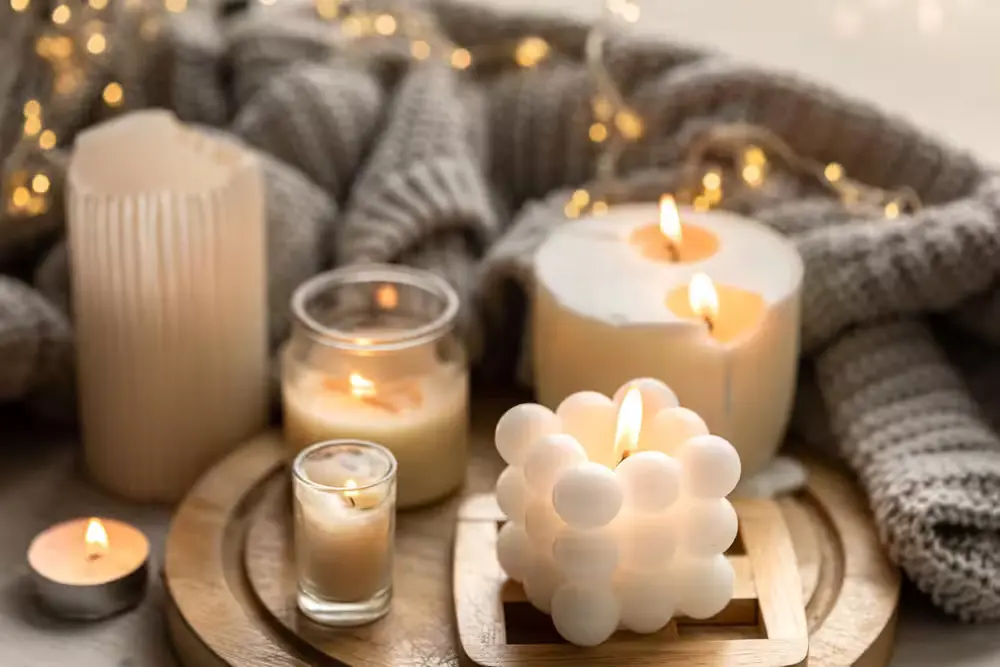 Luz e Aconchego Com Velas Decorativas - inspiração