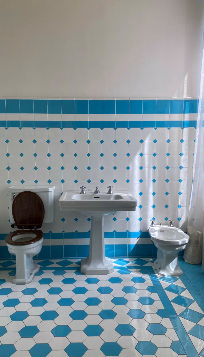 Azulejos Geométricos com Tinta e Fita Crepe: Modernidade Criativa - ideia
