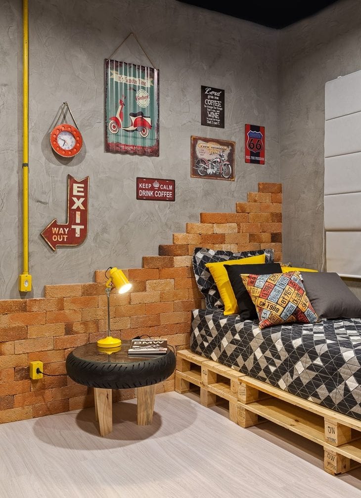 Quarto Aconchegante com Cama de Pallet e Decoração Minimalista - ideia