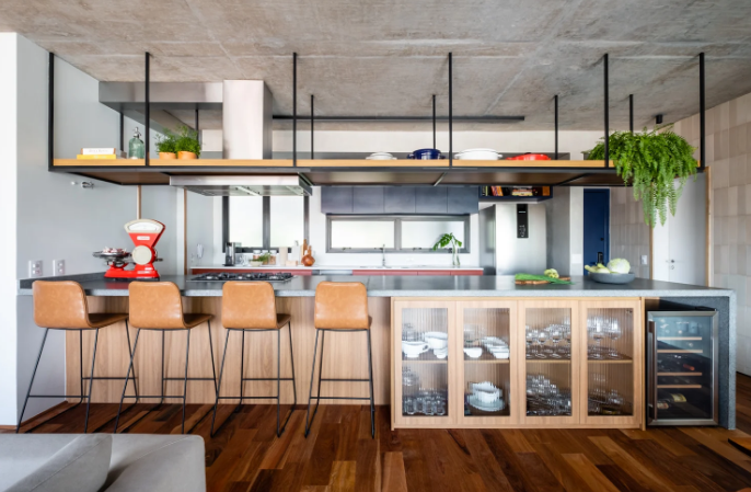 Com Coifa Suspensa e Iluminação Direcionada - ideia