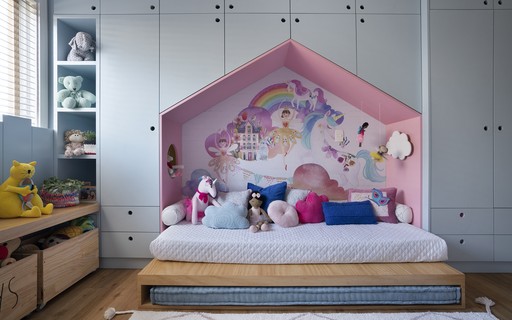 Quarto Montessoriano Aconchegante com Cama Casinha e Cores Neutras - ideia