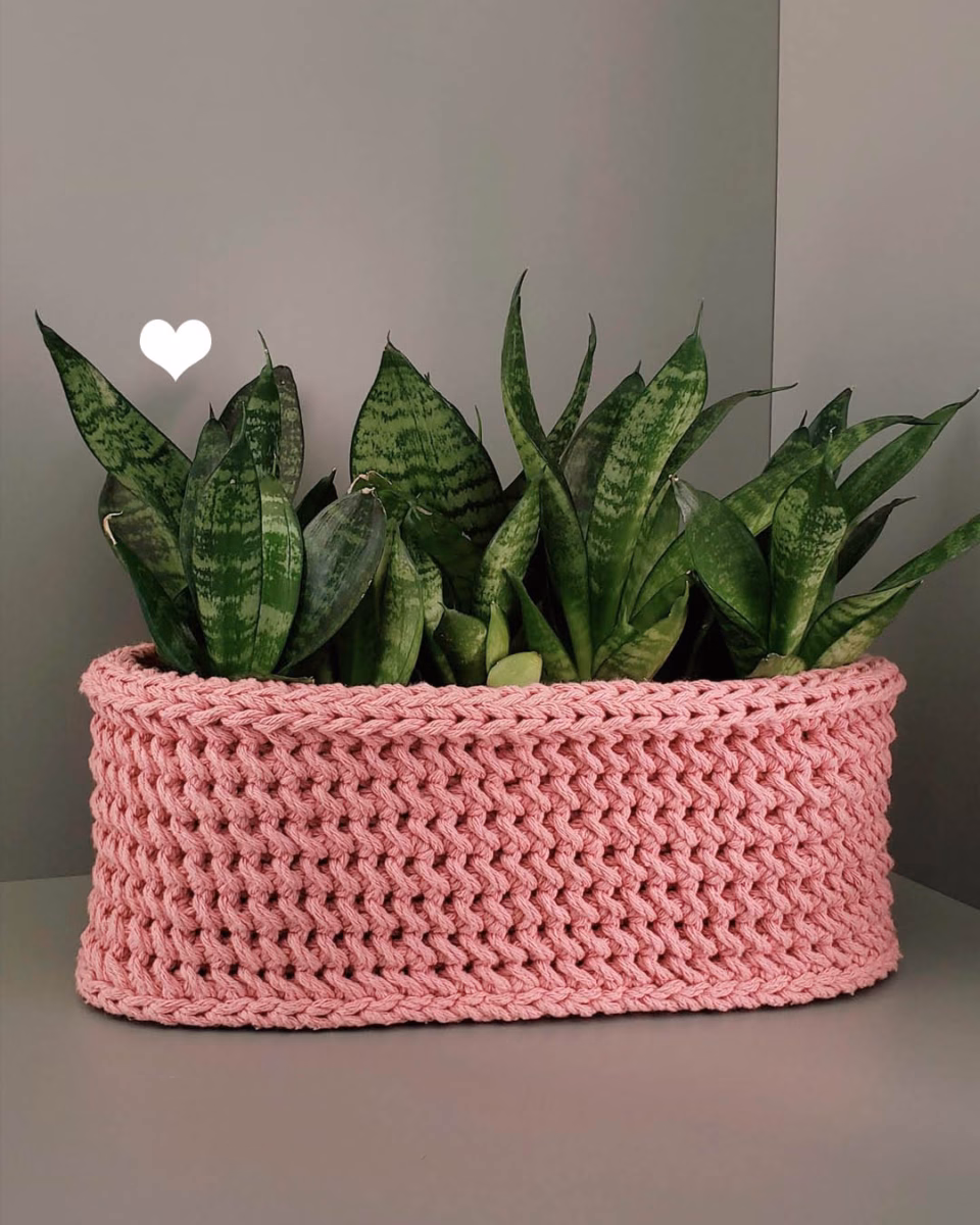 Em Cachepots de Crochê Colorido: Aconchego e Estilo Boho - inspiração