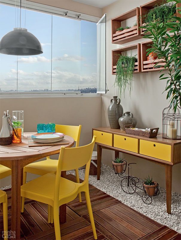 Buffet Laqueado Colorido: Uma Explosão de Alegria e Personalidade - detalhe