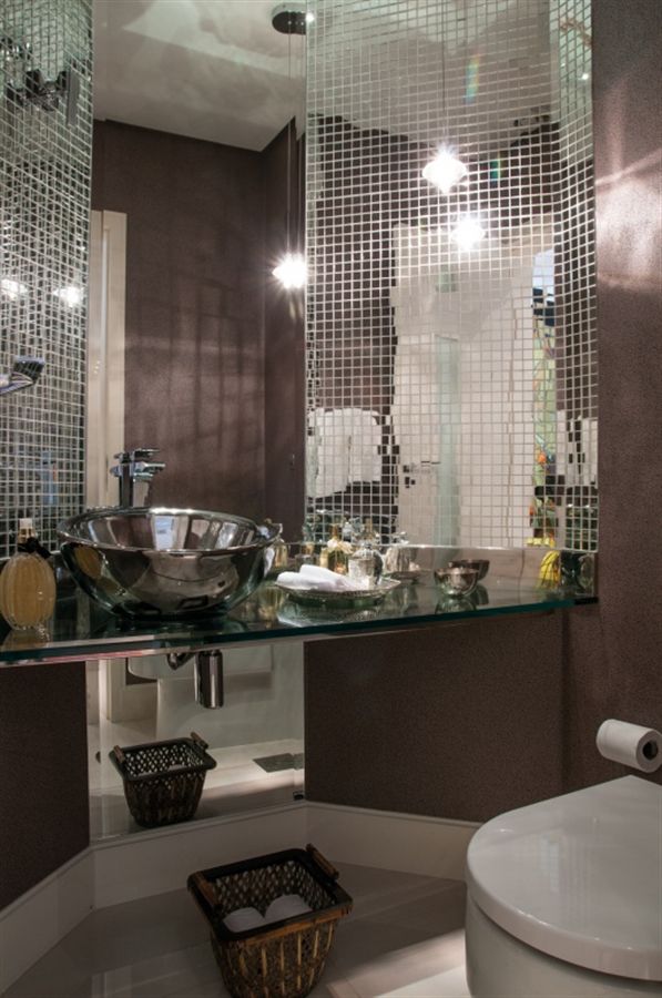 Pastilhas Metálicas: O Glamour que Reflete Sua Personalidade - detalhe