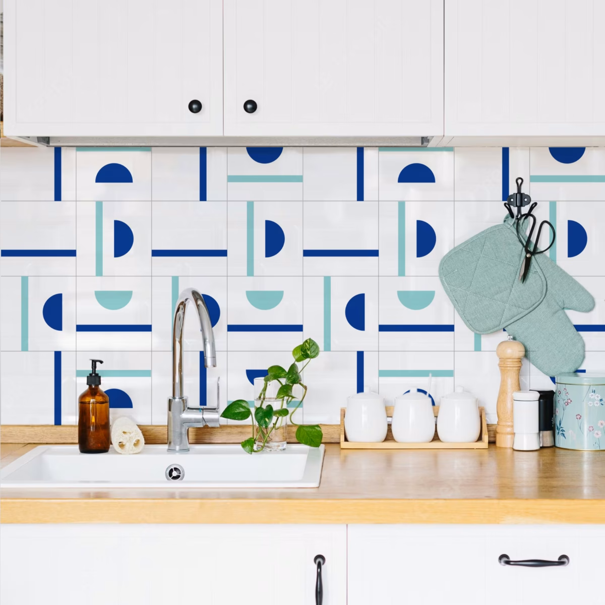 Com Revestimento de Azulejos Geométricos - inspiração