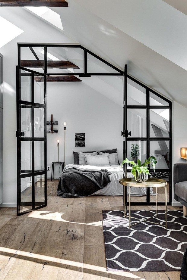 Quarto de Casal com Escritório e Toque Industrial: Cimento Queimado e Detalhes em Metal - inspiração