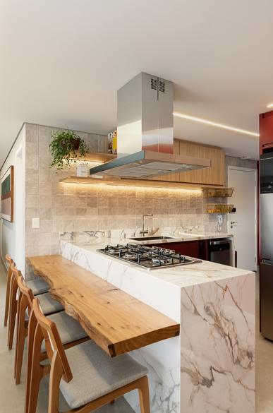 Cozinha Gourmet: A Sofisticação do Porcelanato que Imita Mármore - ideia