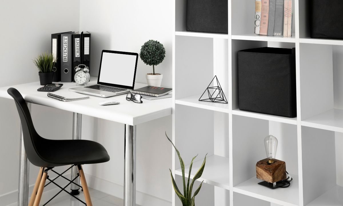 Home Office Minimalista: Cores Neutras e Funcionalidade! - detalhe
