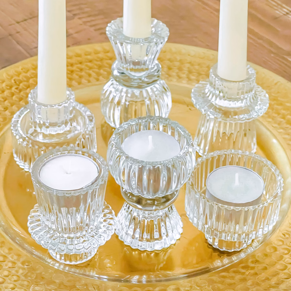 Velas em Copos Vintage: Elegância Retrô - detalhe