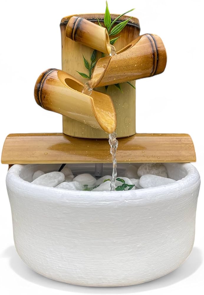 Mini Fonte de Bambu Suspensa em Canto Zen com Pedras Brancas - ideia