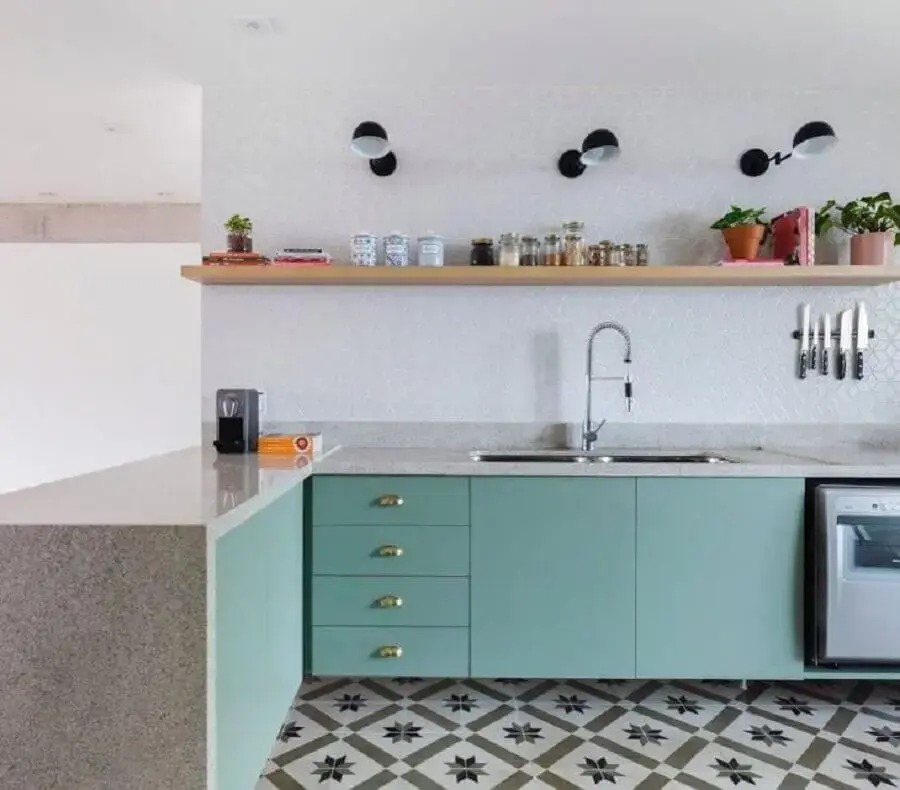 Layout Criativo com Nichos e Prateleiras Decorativas - inspiração