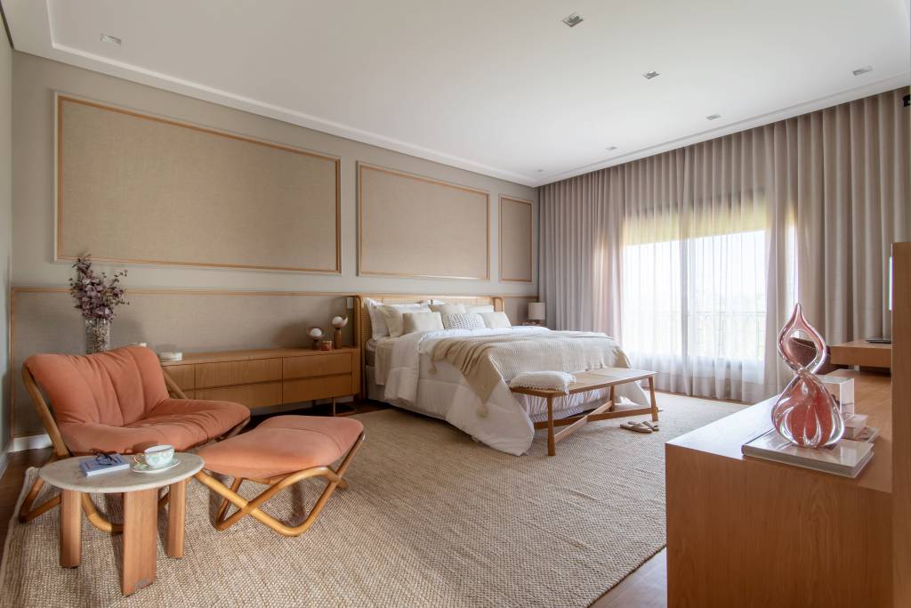 Cortineiro Rústico com Detalhes em Madeira: Aconchego Natural - ideia