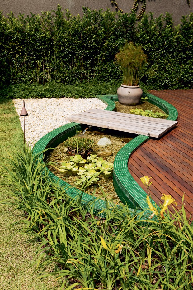 Integrado a Fontes e Espelhos d'Água - ideia