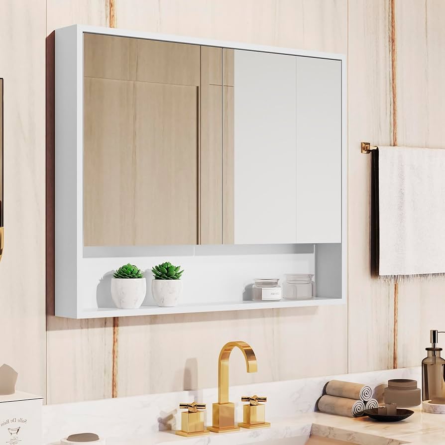 Armário de Banheiro Vertical Estreito com Portas Espelhadas: Ampliação Inteligente! - inspiração