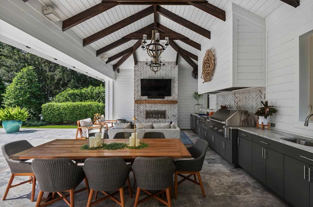 Com Bancada Rústica e Utensílios à Mostra - inspiração