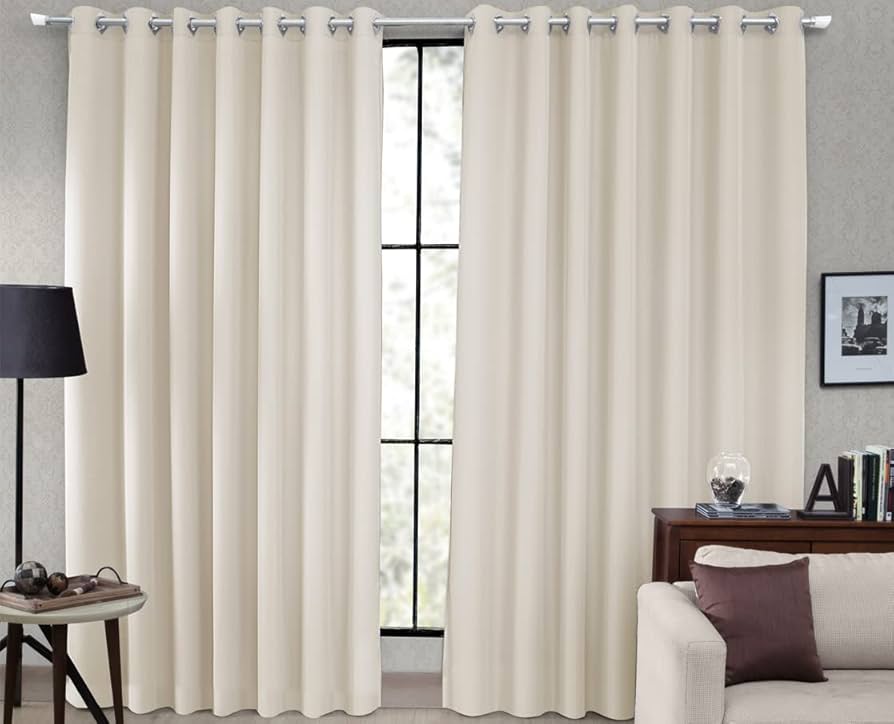 Cortina Blackout como Tela: Solução Simples e Eficaz para Ambientes Claros - inspiração