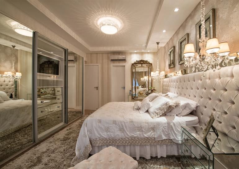 Elegância Vintage: Decoração com Espelho Veneziano - ideia