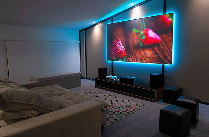 Tela de Projeção Fixa com Iluminação LED Perimetral - detalhe