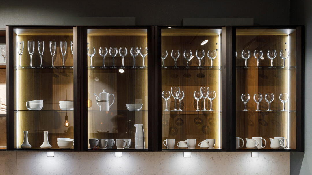 Com Vidro e Iluminação LED Embutida - detalhe