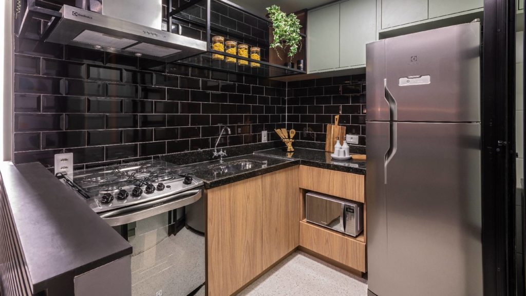 Elegância em Preto e Branco: Cozinha Sofisticada e Atemporal - detalhe