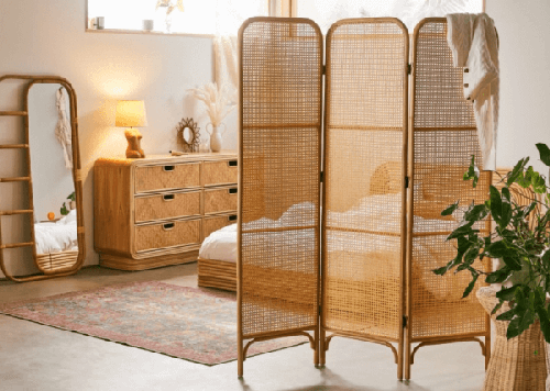 Biombo com Tecido Floral: Romantismo e Delicadeza em Cada Detalhe - detalhe