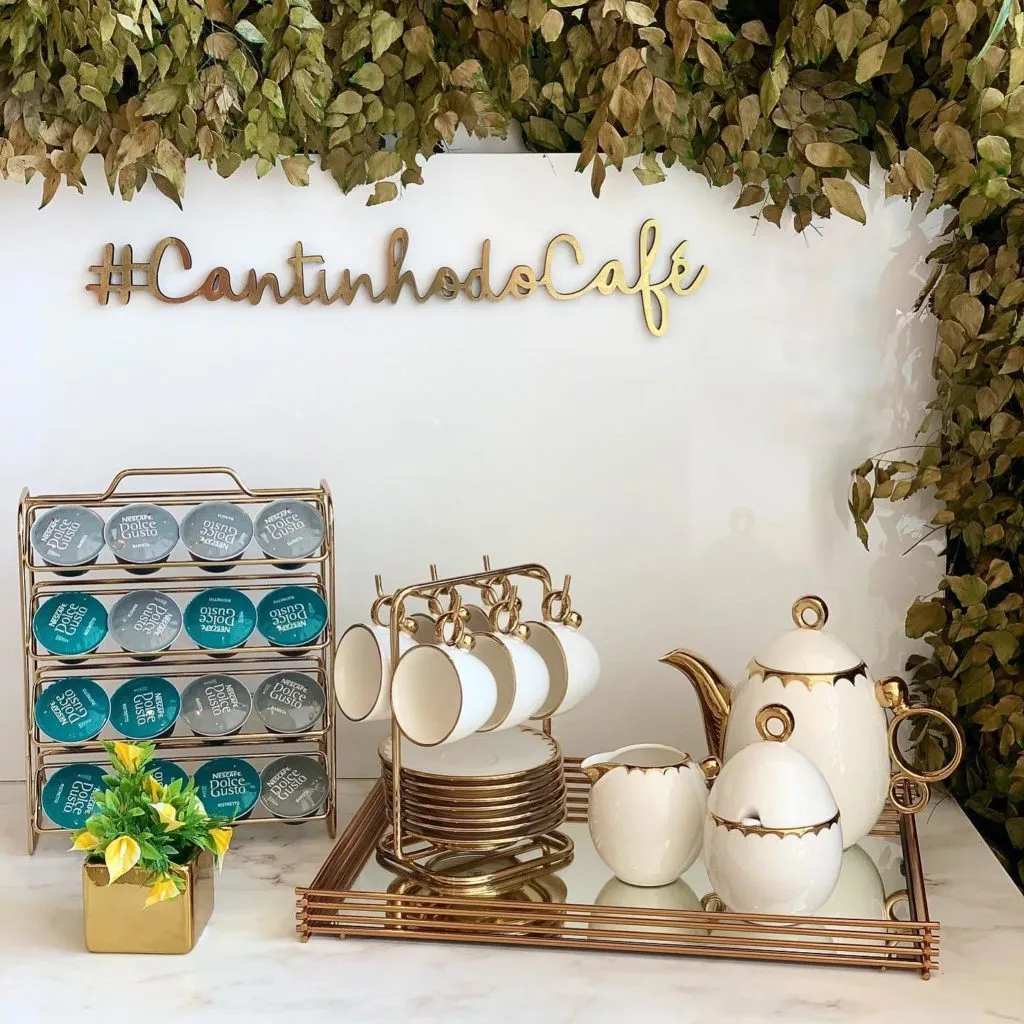 Cantinho do Café com Detalhes em Cobre: Toque Sofisticado e Aconchegante - inspiração