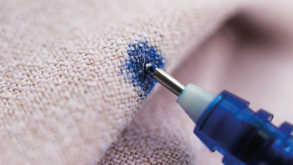 Manchas de Caneta Viram Arte Abstrata com Canetinhas Têxteis - inspiração