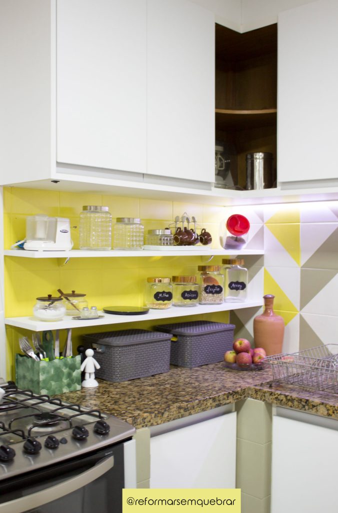 Cozinha Vibrante com Pintura Color Block - inspiração