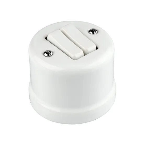 Toque Retrô: Combine Interruptores Inteligentes com Placas Vintage - inspiração