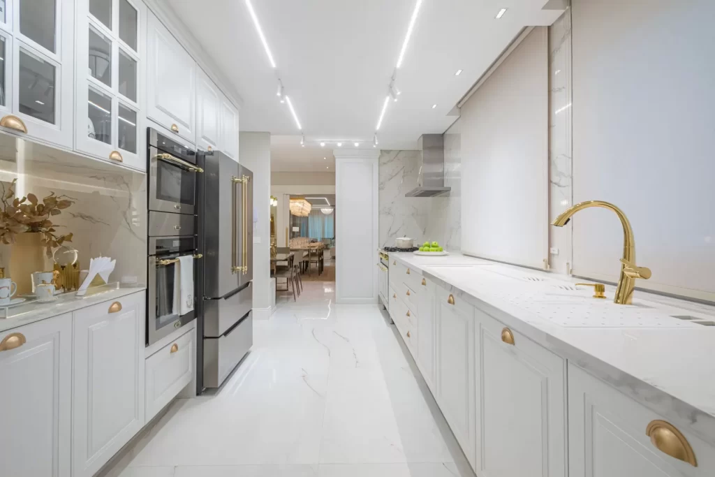 Elegância e Modernidade com Detalhes em Laca Branca - detalhe