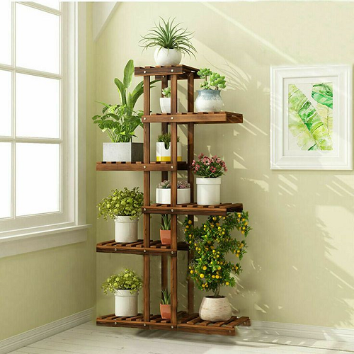 Design Biofílico: Prateleiras de Madeira Rústica com Vasos de Plantas - detalhe